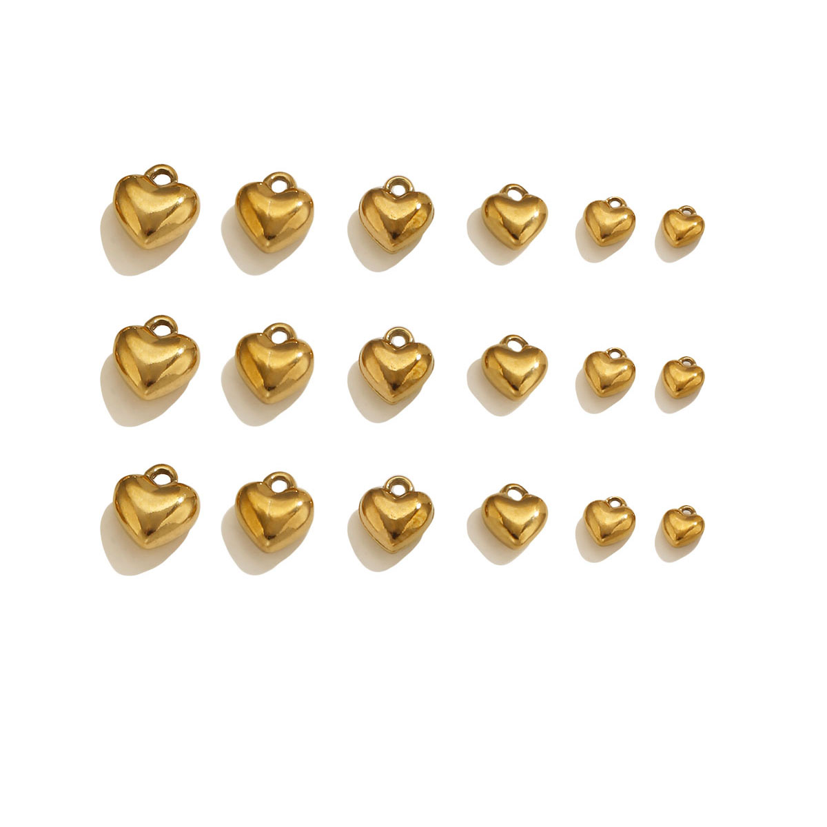 Vintage Fashion Wholesale - 20 stuks 3D massief hartbedeltje 18K