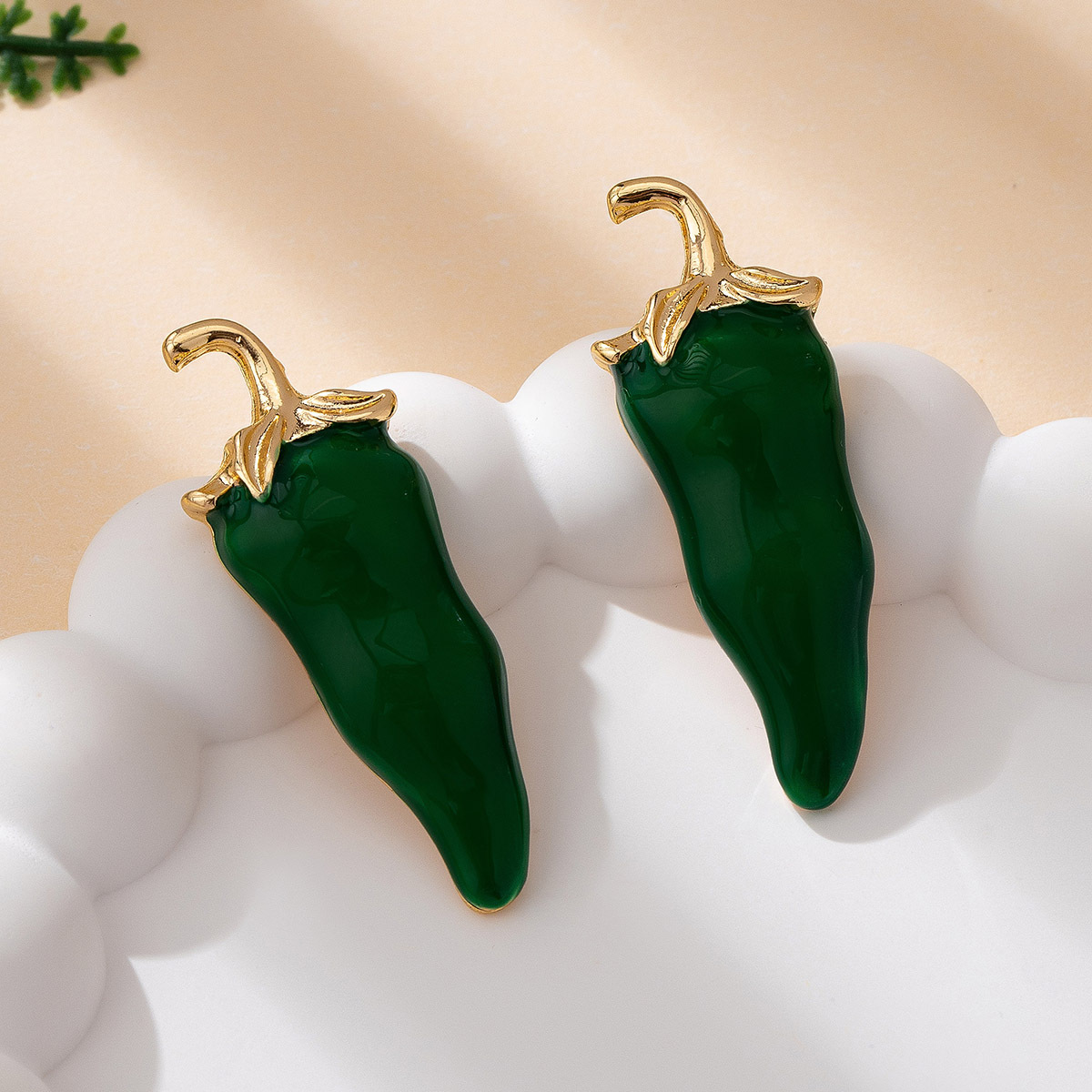Eigenzinnige Chili Stud Oorbel - Quirky Vintage Fashion recensie en prijs
